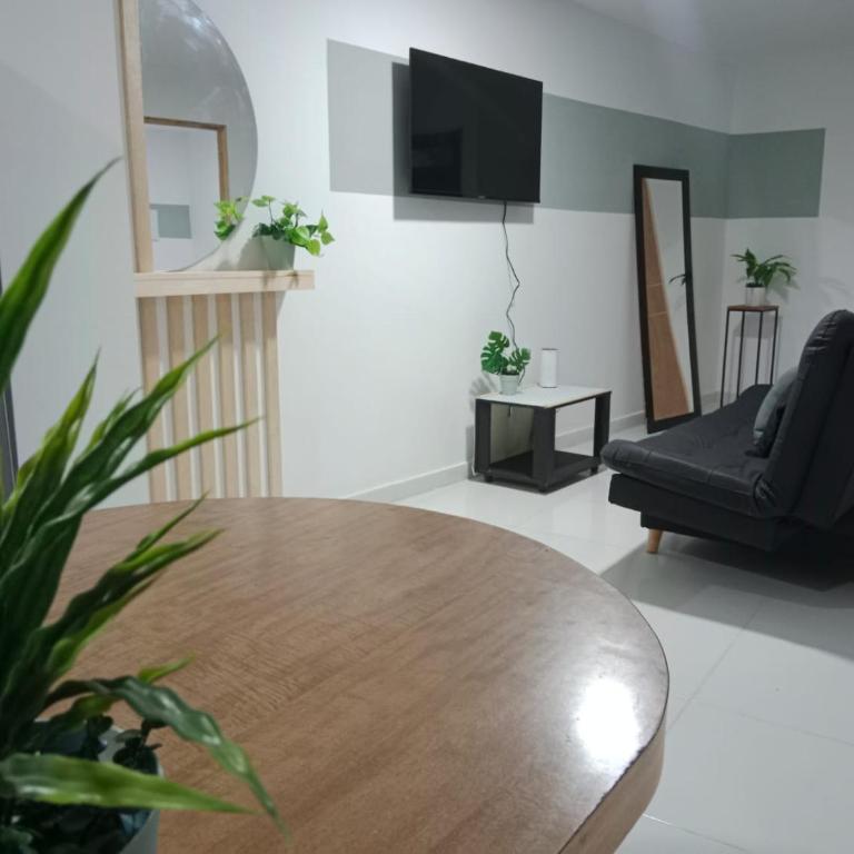 Hermoso e iluminado apartamento. - Apartamento de 3 dormitorios con balcón - 3