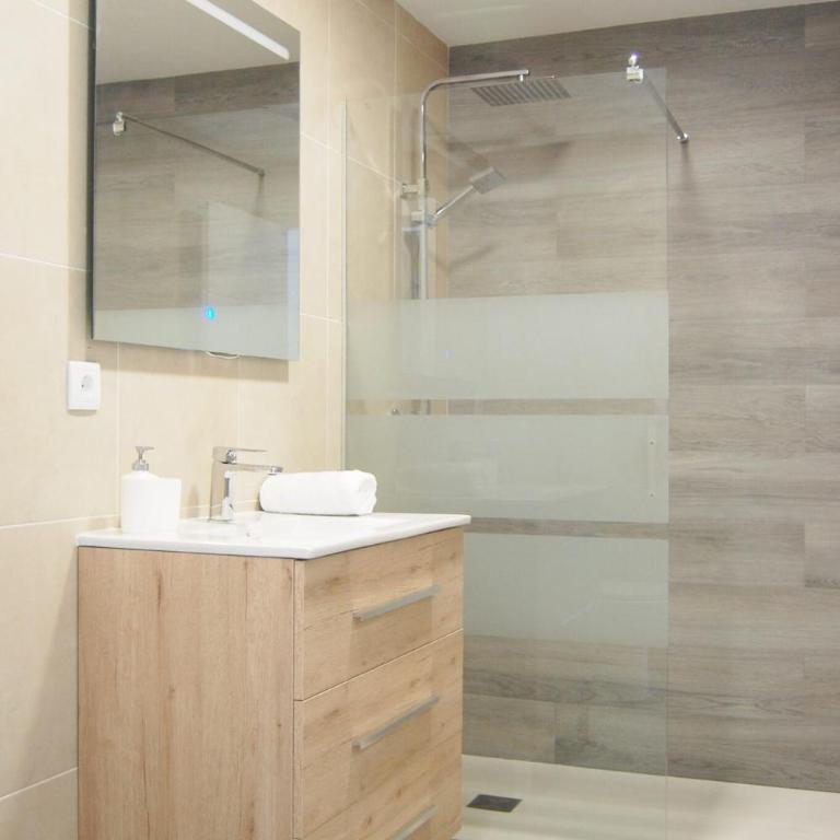 Olivia Apartments TRG - Apartamento Estudio con cama grande - 1