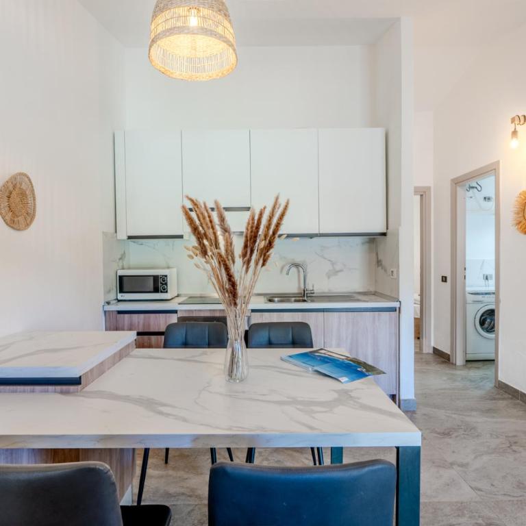 5min dalla Spiaggia La Cinta - Villetta Elegante a San Teodoro - Appartamento con 2 Camere da Letto - 10