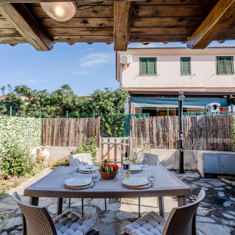 5min dalla Spiaggia La Cinta - Villetta Elegante a San Teodoro - Appartamento con 2 Camere da Letto - 24
