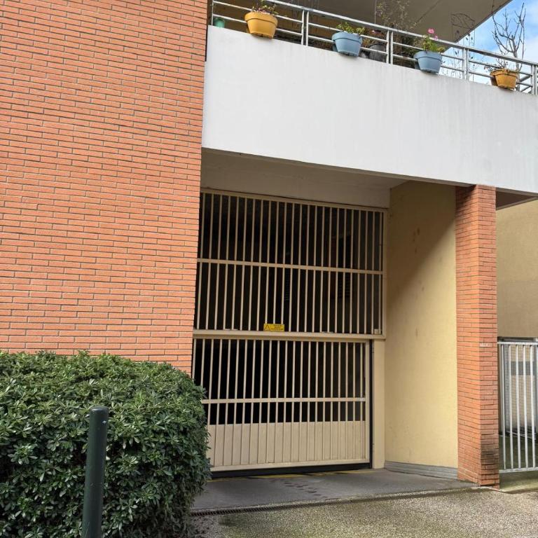 Toulouse Marengo-Gare Matabiau - Médiathèque-Allées Jean Jaurès proche ligne B Parking privé sécurisé gratuitprivé - Apartment with Terrace - 32