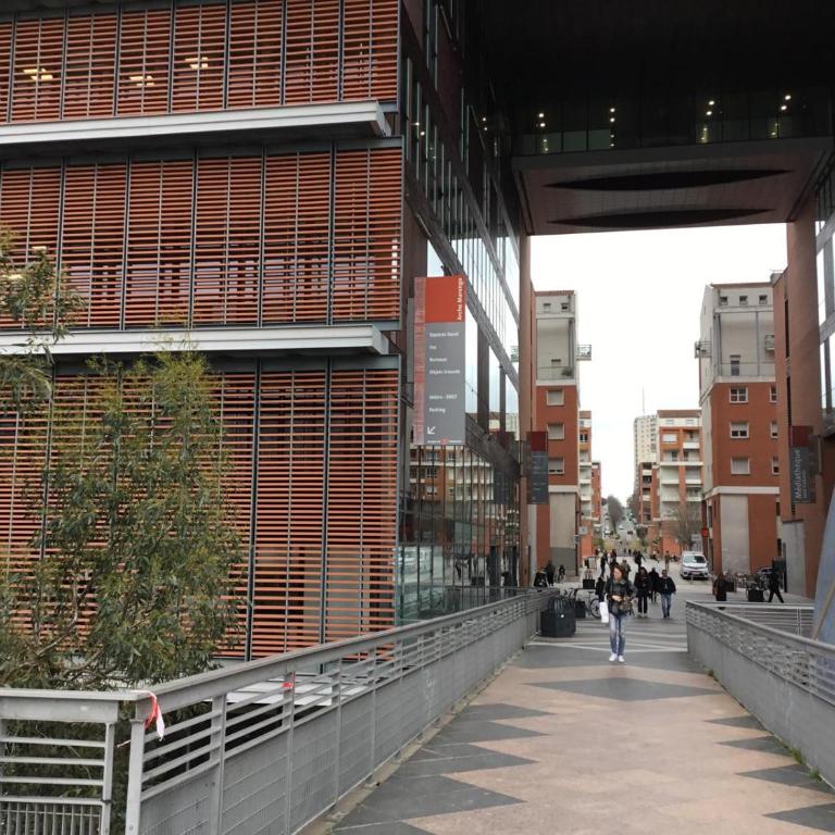 Toulouse Marengo-Gare Matabiau - Médiathèque-Allées Jean Jaurès proche ligne B Parking privé sécurisé gratuitprivé - Apartment with Terrace - 39