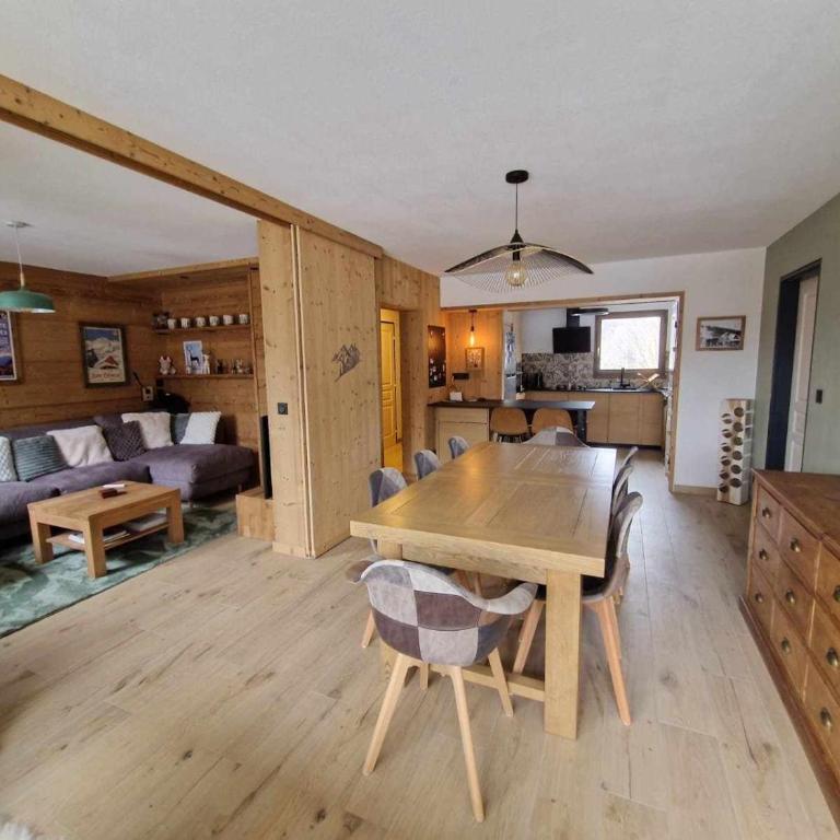 Magnifique appartement 6p balcon, garage Pontillas - Appartement 3 Chambres - 5