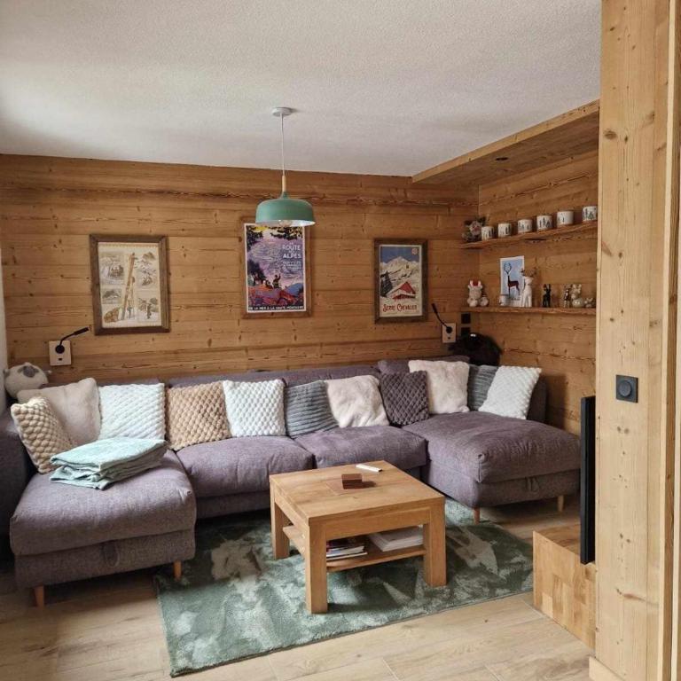 Magnifique appartement 6p balcon, garage Pontillas - Appartement 3 Chambres - 3