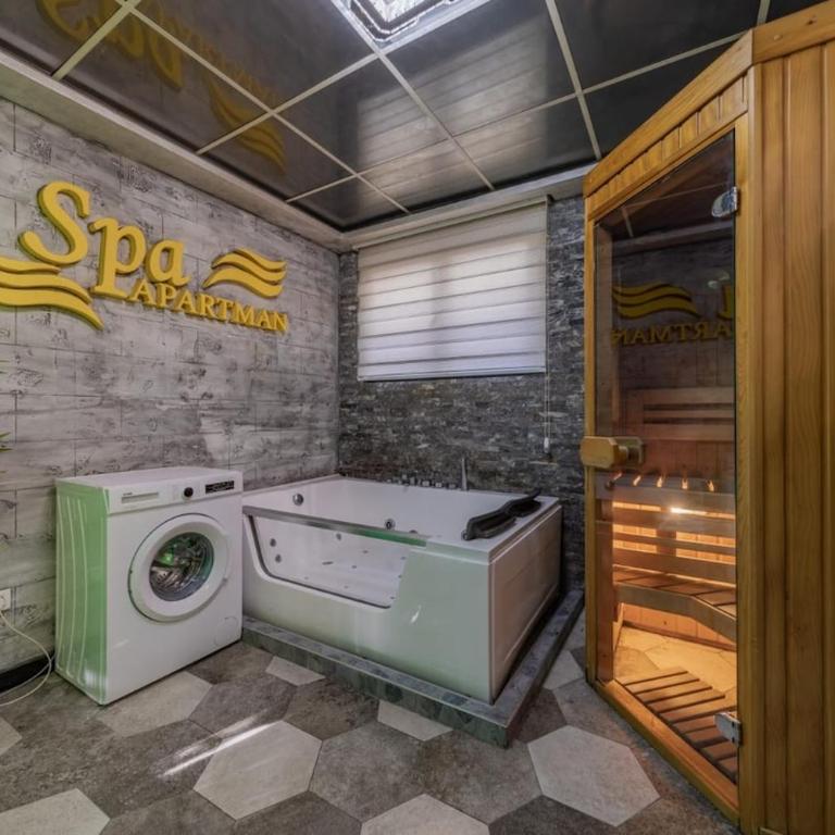 Aqualux Apartment with garage - One-Bedroom Apartment - 12