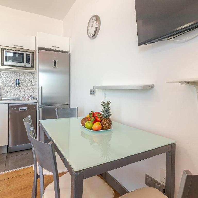Seafront Terrace Apartment Las Canteras - Two-Bedroom Apartment - 6