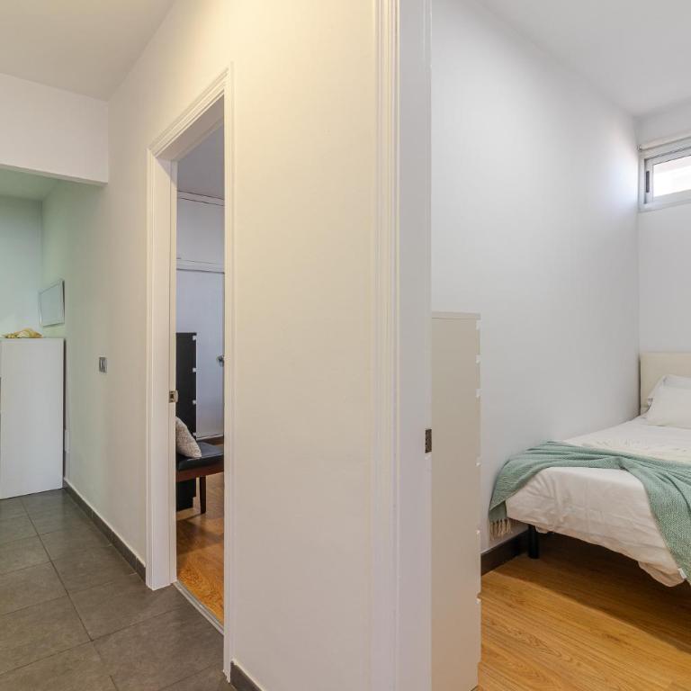 Seafront Terrace Apartment Las Canteras - Two-Bedroom Apartment - 17