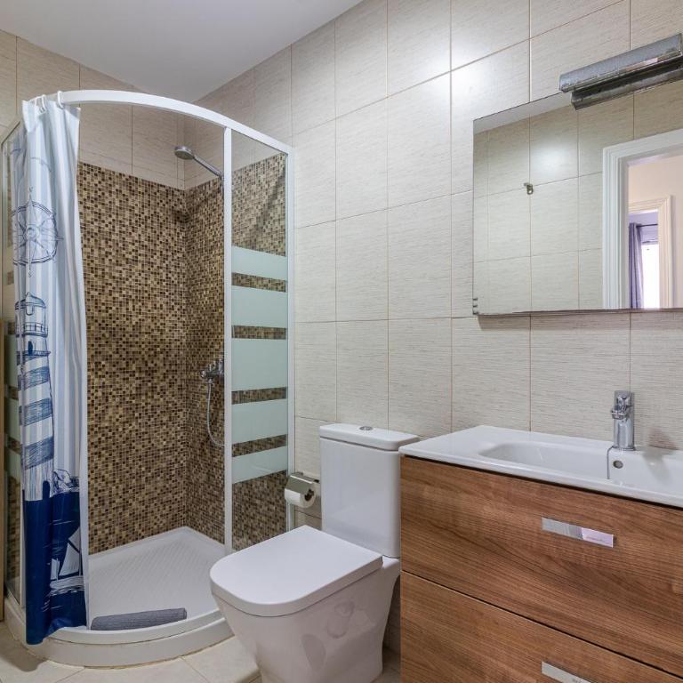 Seafront Terrace Apartment Las Canteras - Two-Bedroom Apartment - 21