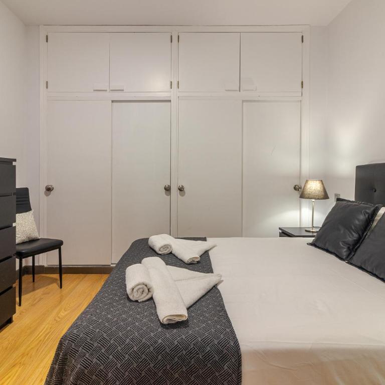 Seafront Terrace Apartment Las Canteras - Two-Bedroom Apartment - 26