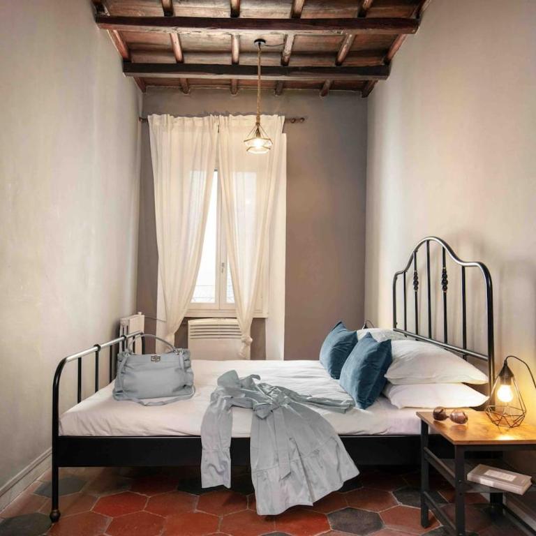 Dimora Florea - in the heart of Campo de' Fiori - Appartamento con 2 Camere da Letto e Vista Città - 10