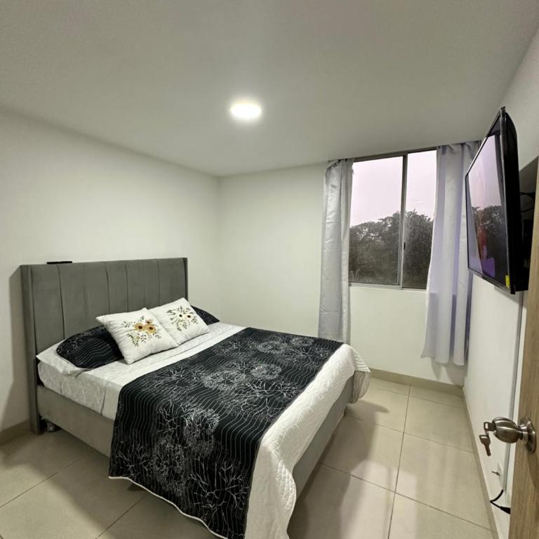 Apartamento amoblado al SUR de CALI - Apartamento de 2 dormitorios - 8