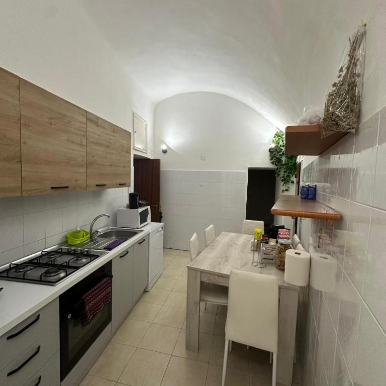 Agata House - Double Room with Shared Bathroom - 11