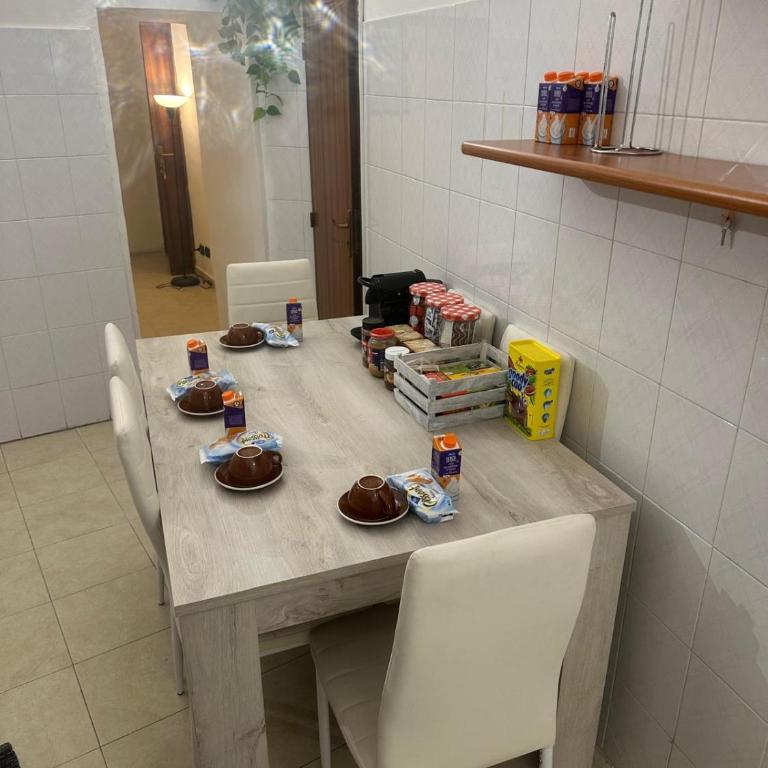 Agata House - Double Room with Shared Bathroom - 10