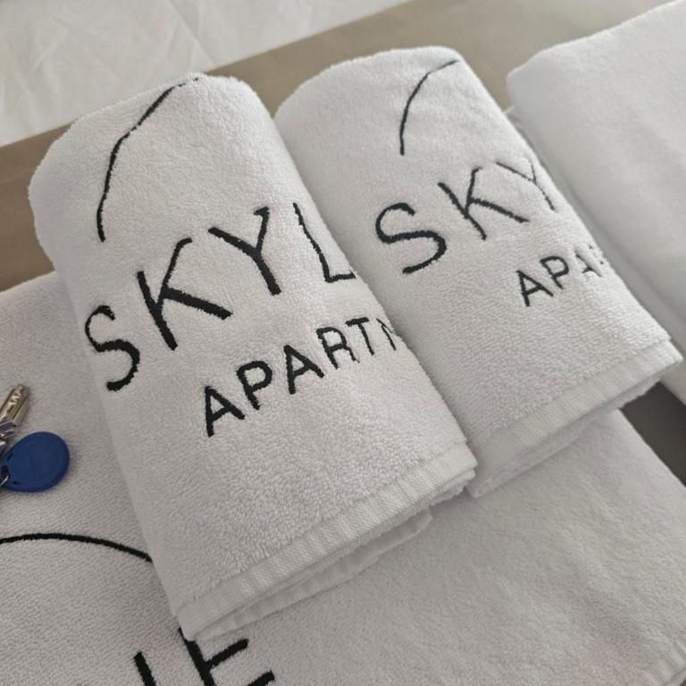 Skyline Apartments - One-Bedroom Apartment with Balcony and Sea View - 23