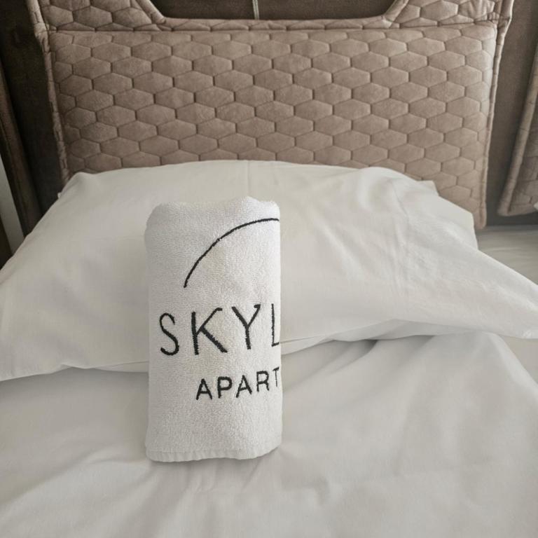 Skyline Apartments - One-Bedroom Apartment with Balcony and Sea View - 41