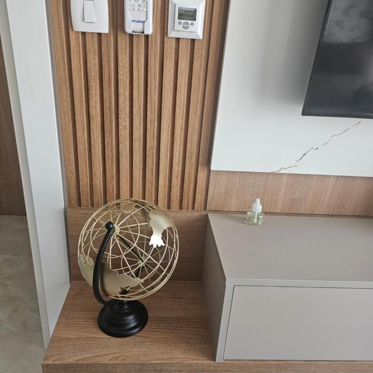 Skyline Apartments - One-Bedroom Apartment with Balcony and Sea View - 4