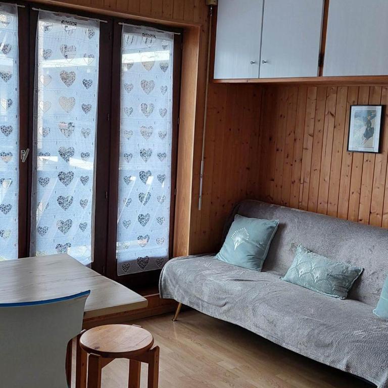 Appartement cosy avec balcon et parking à Chamonix, proche centre-ville - FR-1-517-70 - Apartamento - 1