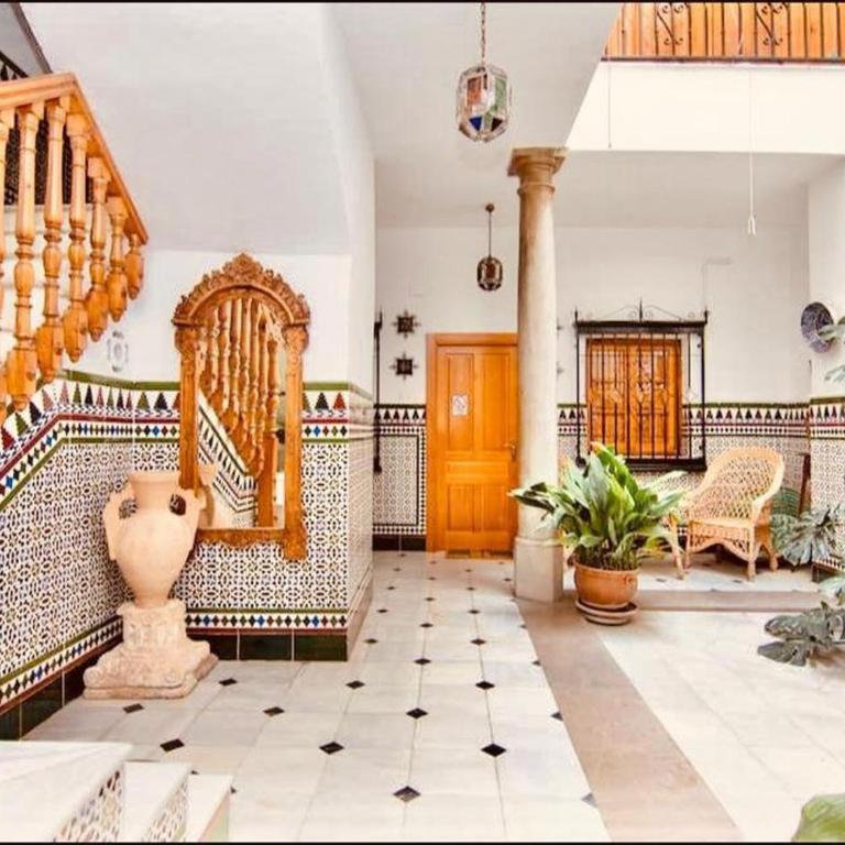Casa Siglo XVIII con patio en centro de Granada con parking opcional - Apartment with Terrace - 7