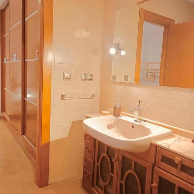 Casa Siglo XVIII con patio en centro de Granada con parking opcional - Apartment with Terrace - 11