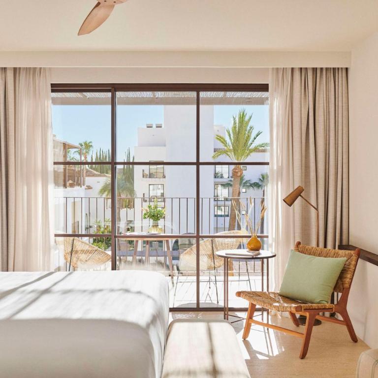 La Zambra Resort Mijas - Marbella - The Unbound Collection by Hyatt - Habitación Deluxe con cama extragrande - 4