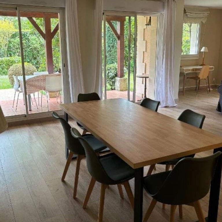 Bel appartement spacieux avec jardin et piscine - Appartamento - Piano Terra - 5