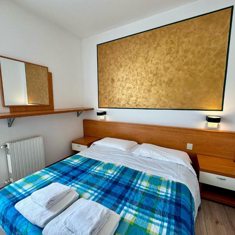 Easy Apartments Peschiera - Appartamento con 2 Camere da Letto e Terrazza - 2