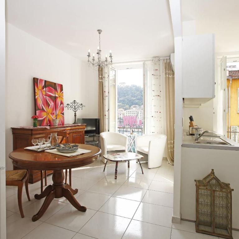 AIGUE-MARINE - Superbe appartement Vue Mer 4 personnes au Port de Nice - Appartement 2 Chambres - 4