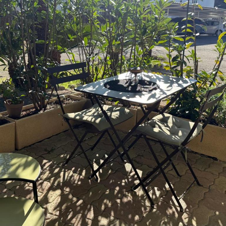 Studio tout confort au calme avec jardin proche Cannes - Appartement 1 Chambre - 23