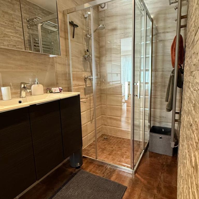 Studio tout confort au calme avec jardin proche Cannes - Appartement 1 Chambre - 6