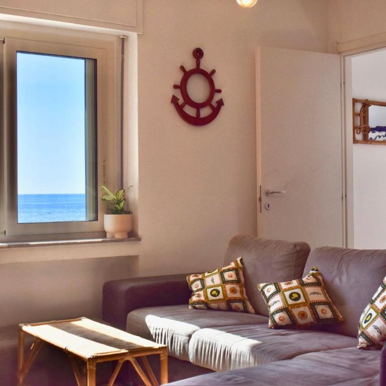 Wave Beach Stays Acitrezza - Appartamento con 2 Camere da Letto - 1