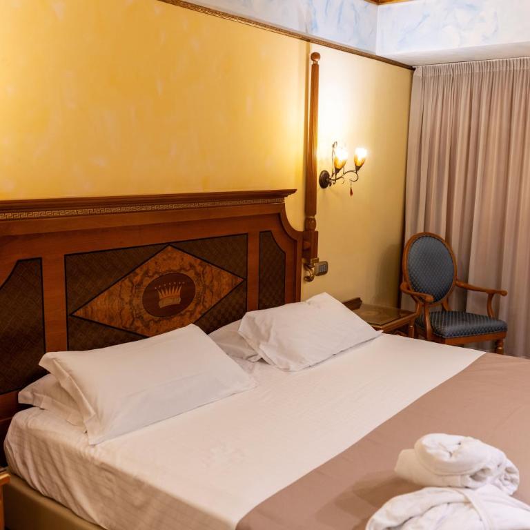 Hotel Il Principe - Camera Doppia con Letti Singoli con Bagno - 3