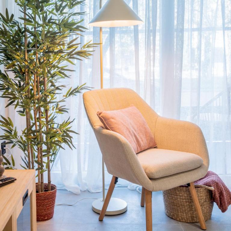 Loft HomeValencia - Three-Bedroom Apartment - 8
