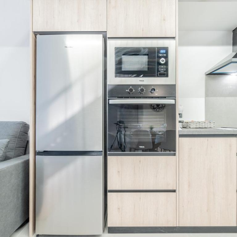 Loft HomeValencia - Three-Bedroom Apartment - 15