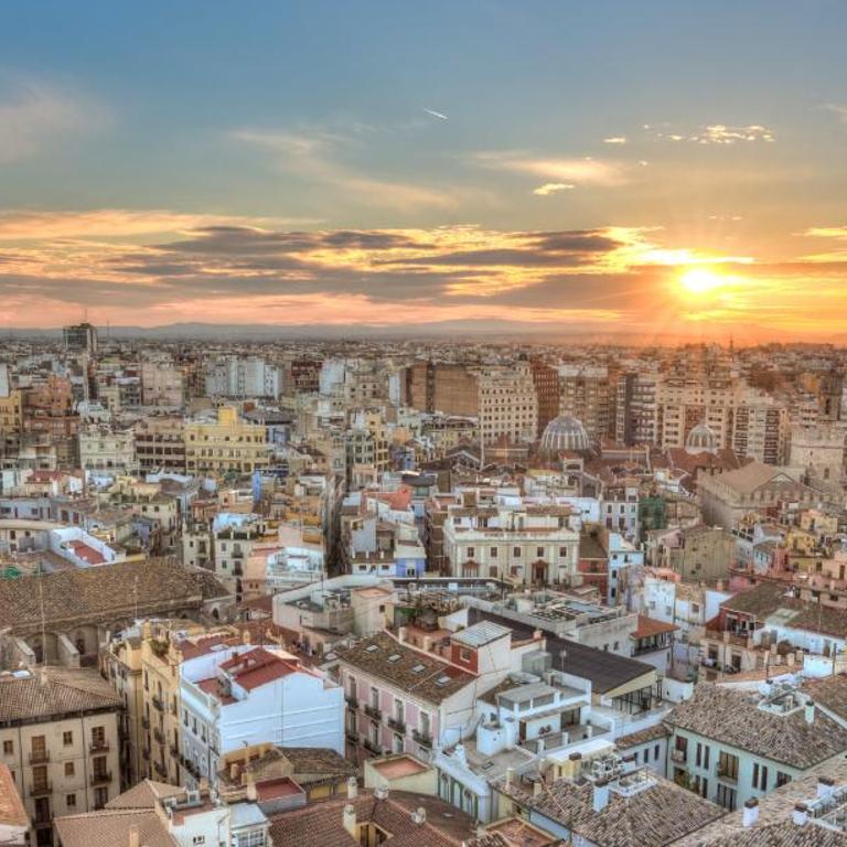 Loft HomeValencia - Three-Bedroom Apartment - 30