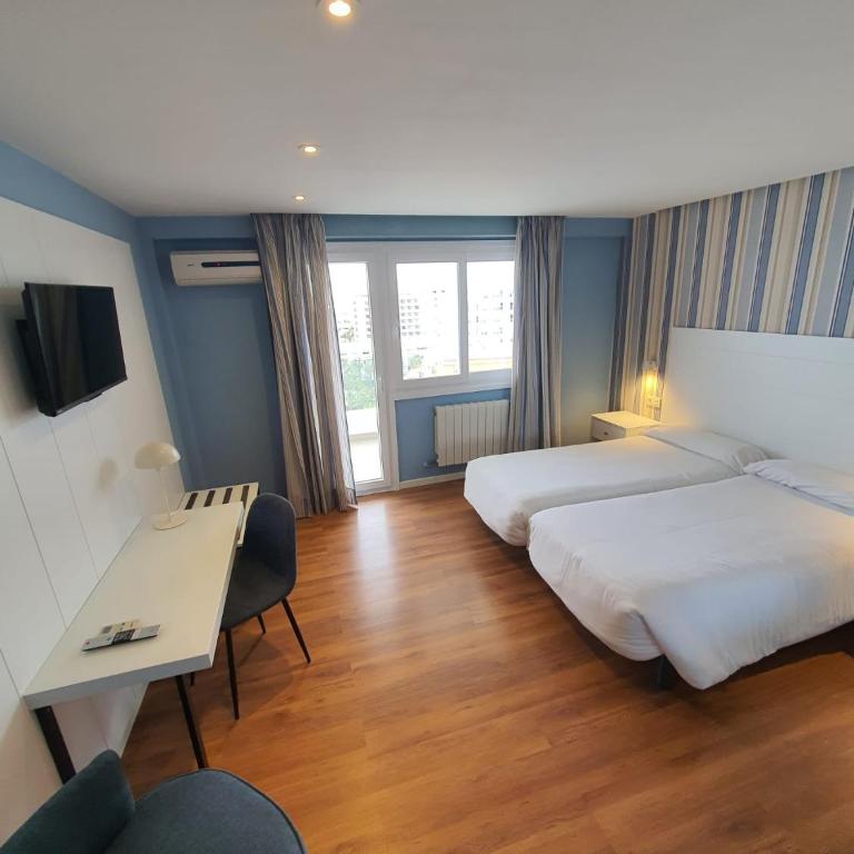 La Barracuda - Habitación Doble con vistas al mar y a la piscina - 19