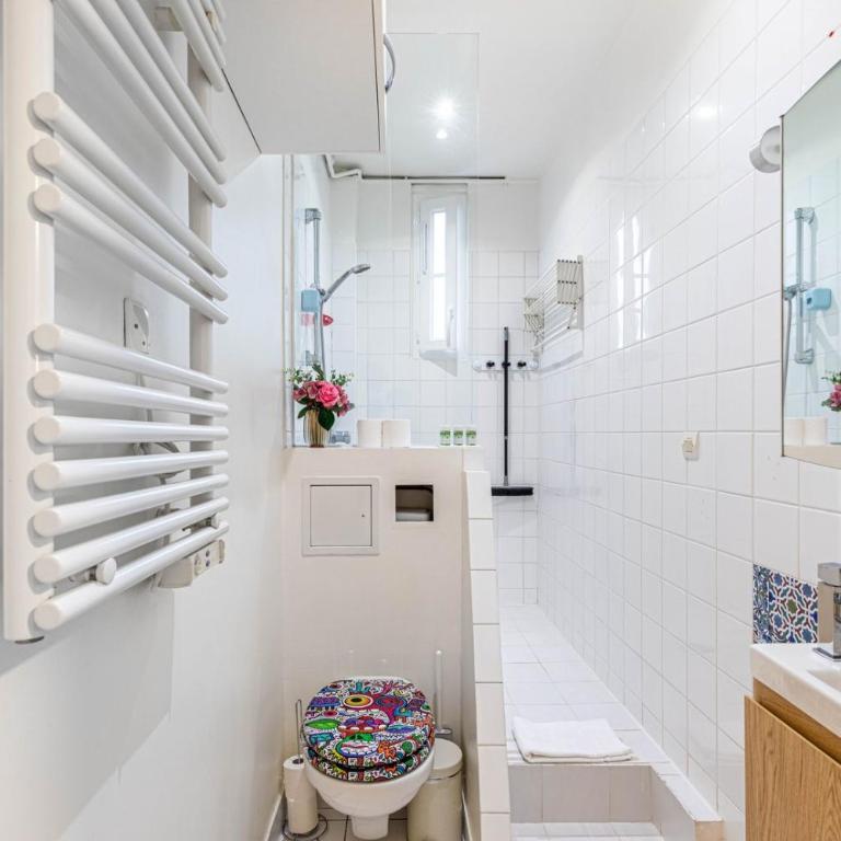 GuestReady- Modern Comfort near Parc Monceau for 6 - Apartment - 8