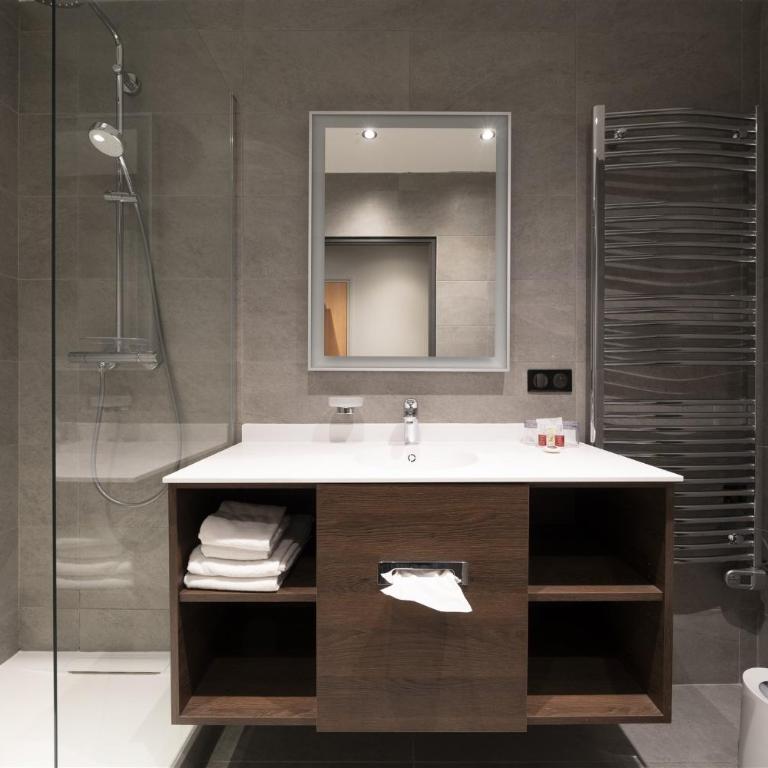 Hôtel Bristol - Chambre Double Standard - 7