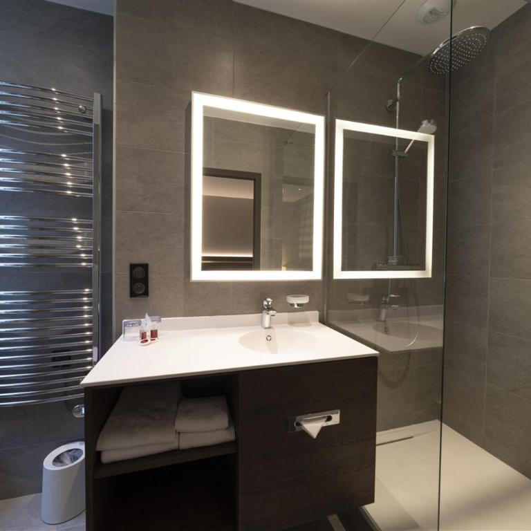Hôtel Bristol - Chambre Double Économique - 9