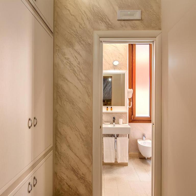 Colosseo Accomodation Room Guest House - Camera Matrimoniale Economy - 2