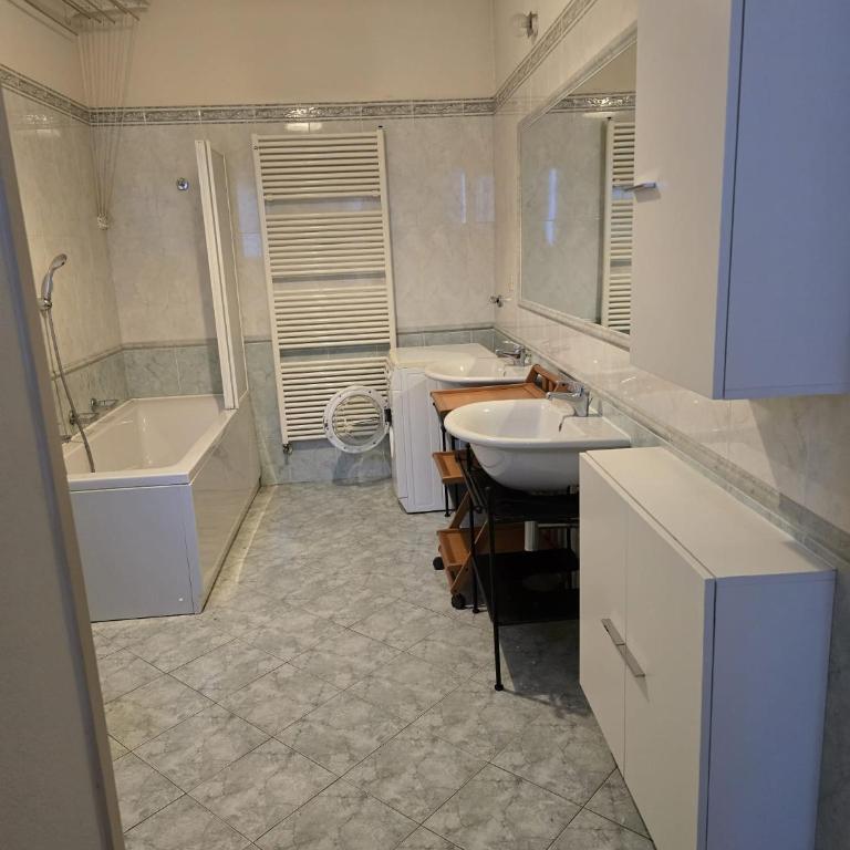 Corte Galliera 3 - One-Bedroom Apartment - 10
