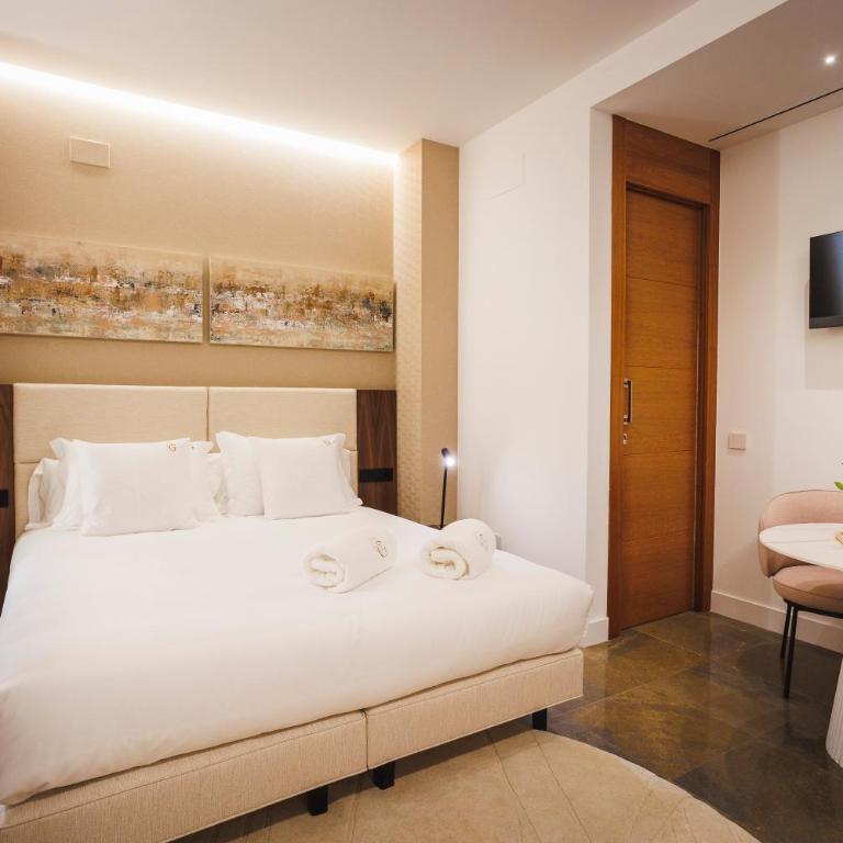Corral del Carbón GG Luxury Hotel Boutique - Deluxe King Studio - 3