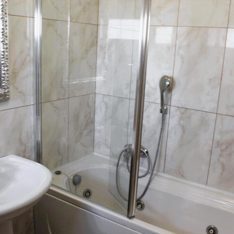 Giramondo Guest house - King Room with Spa Bath - 7
