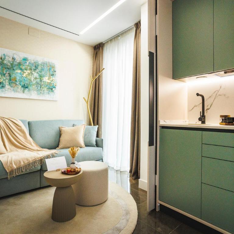 Corral del Carbón GG Luxury Hotel Boutique - One-Bedroom Premium Apartment - 4