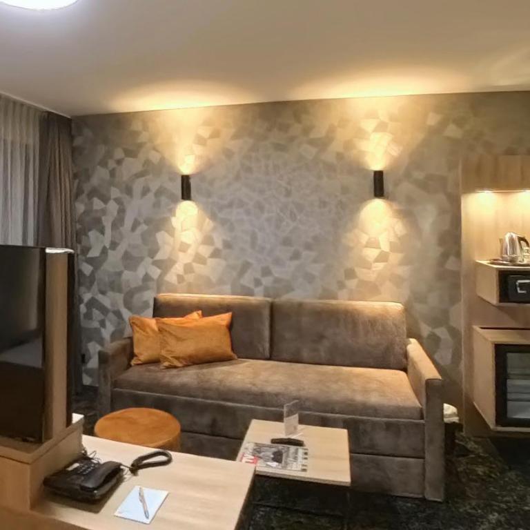 Vital & Sporthotel Brixen - Deluxe Doppel-/Zweibettzimmer mit Bergblick - 5
