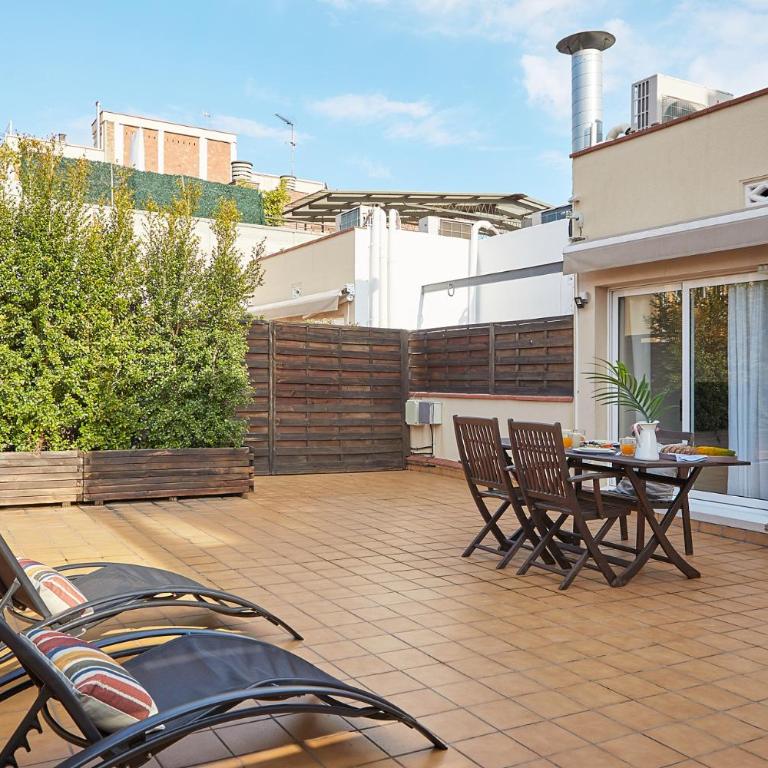 BBarcelona Sagrada Familia Flats - Two-Bedroom Apartment with Terrace - 16