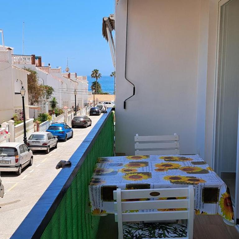 Nerja Perfect Getaway - Near Beach - One-Bedroom Apartment - 2