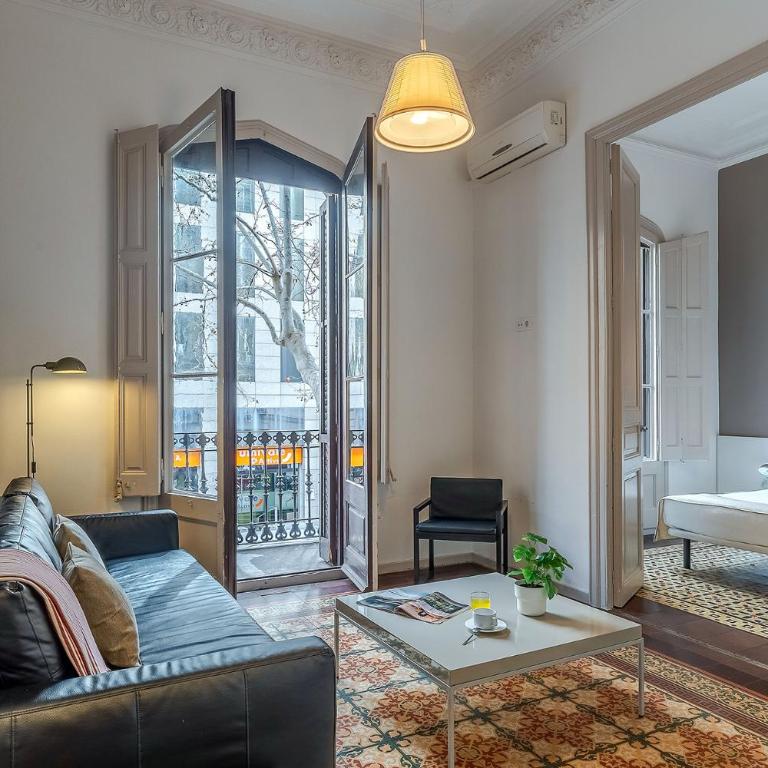 AB Bailen Apartments - Three-Bedroom Apartment with Private Terrace - 1
