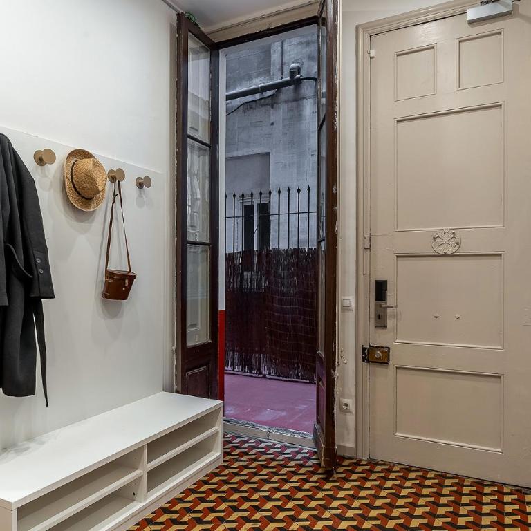 AB Bailen Apartments - Three-Bedroom Apartment with Private Terrace - 7