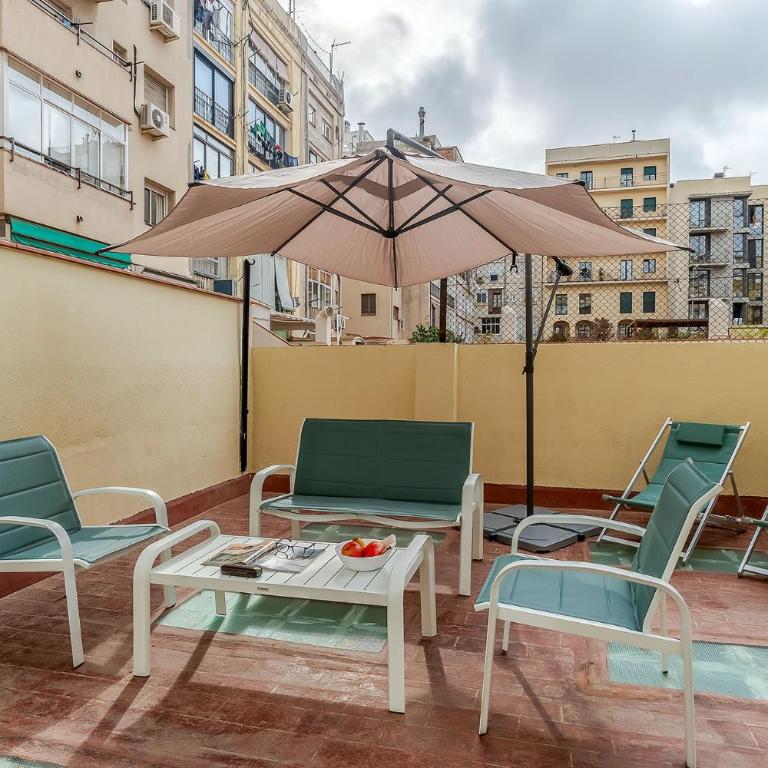AB Bailen Apartments - Three-Bedroom Apartment with Private Terrace - 4