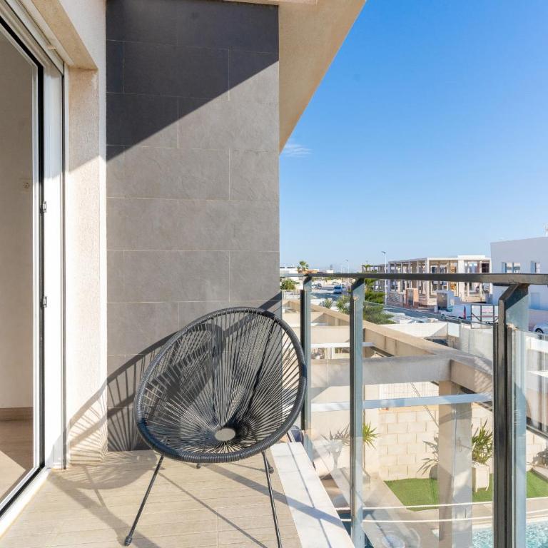 Azure Escape Villa, Gran Alacant by United Renters - Chalet - 41